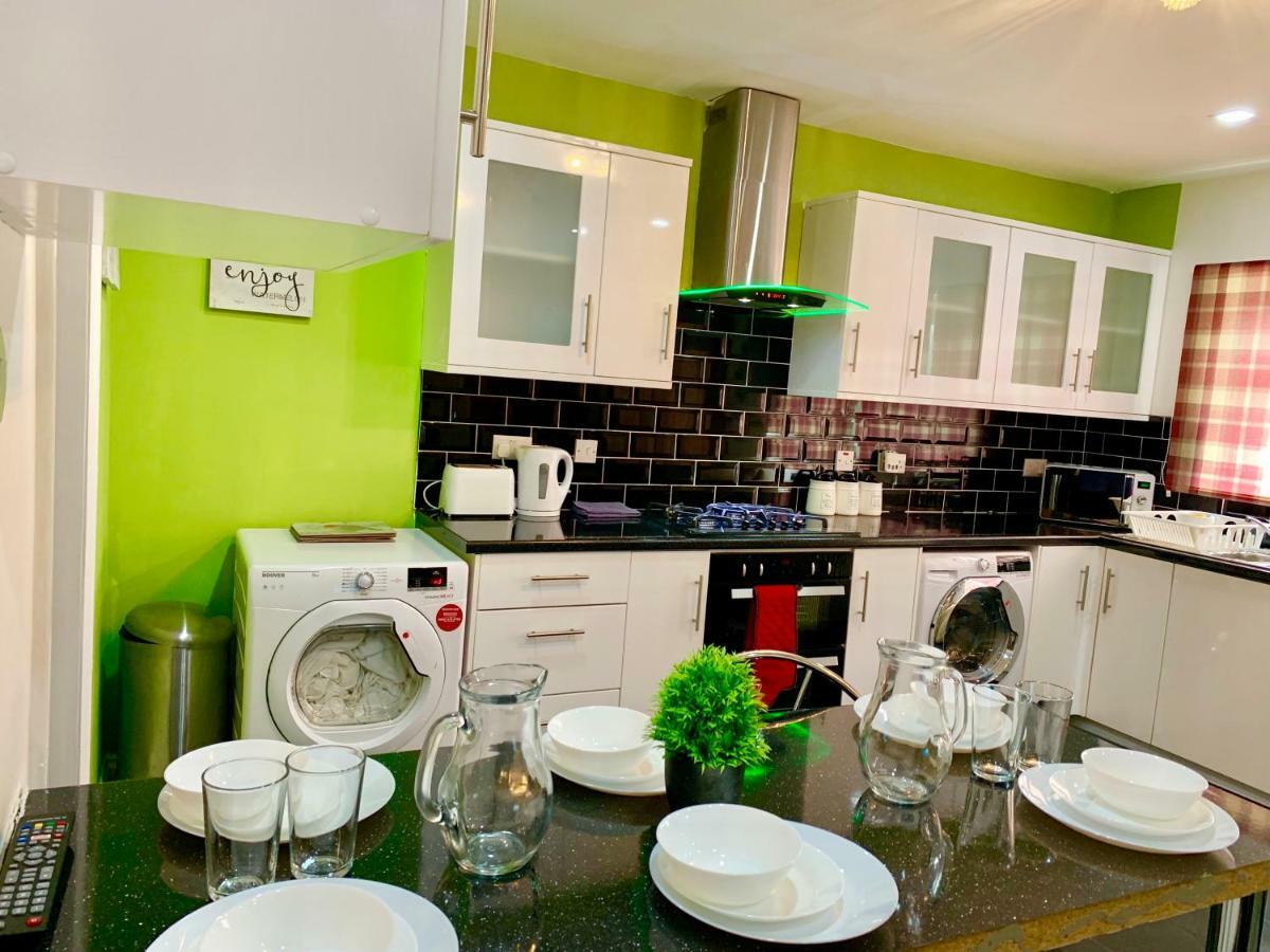 London 2 Bedroom Apartment, Kitchen, Reception And Private Garden Exterior foto