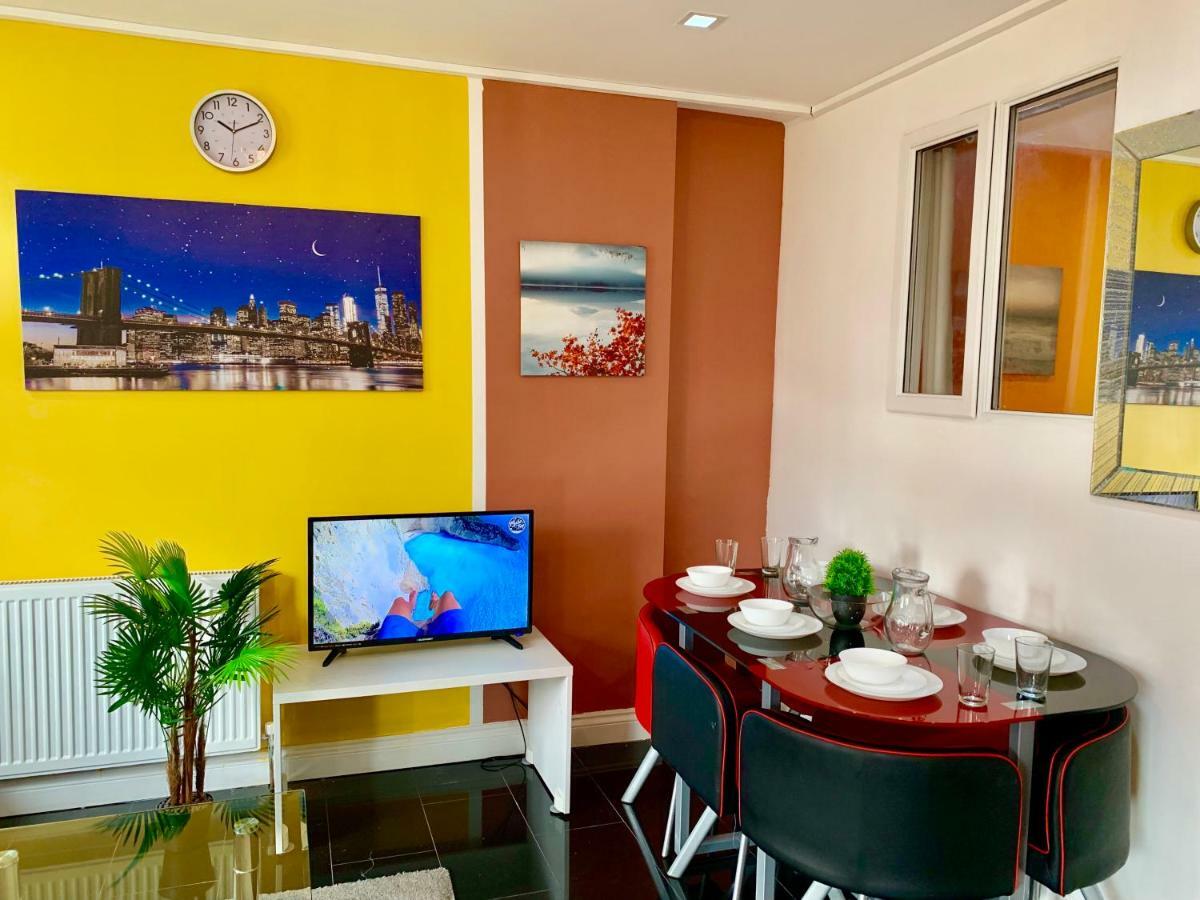 London 2 Bedroom Apartment, Kitchen, Reception And Private Garden Exterior foto